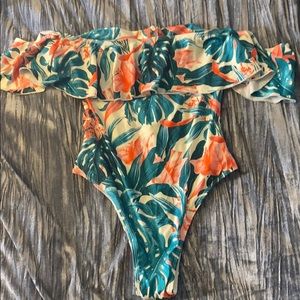 Off the shoulder 1 piece swimsuit